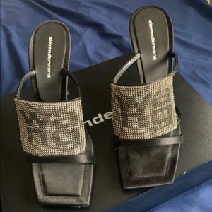 🖤🤍Stunning AW Heels🖤🤍